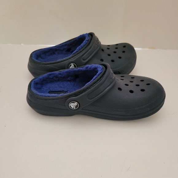 Crocs Clogs - Picture 2 of 6